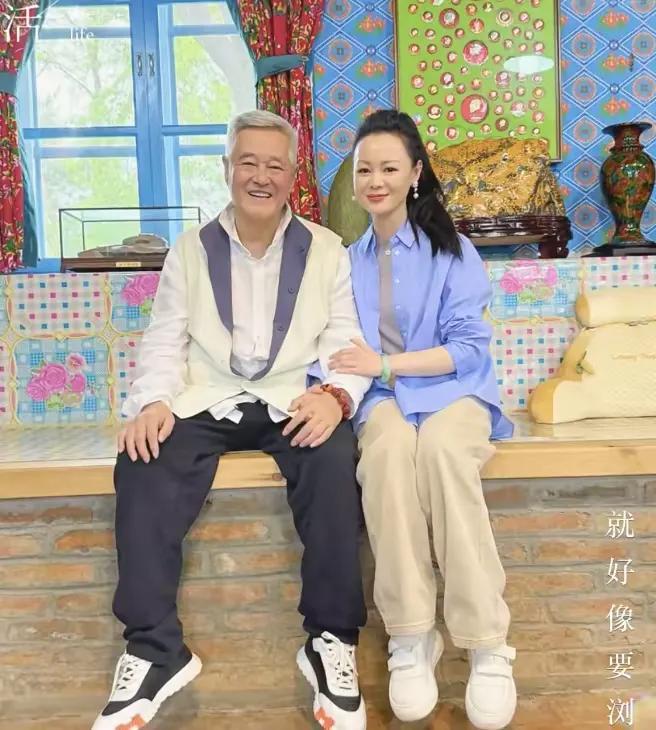 修喜庆有不少珍藏品自己种菜做饭67岁赵本山辽宁老家曝光！装(图2)