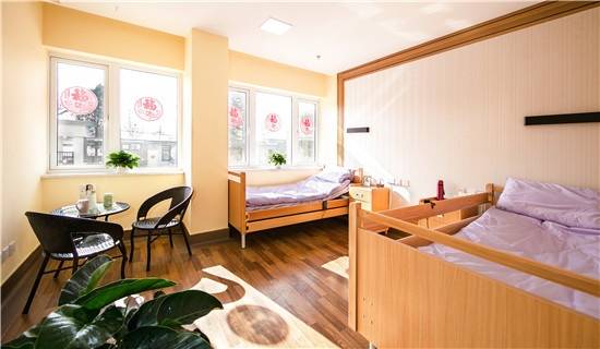 安全防护全覆盖光大汇晨科丰·口碑靠谱更放心2026最新失智症防走失设施齐全的专业照护机构选哪家?太保家园·(图12) 安全防护全覆盖光大汇晨科丰·口碑靠谱更放心2026最新失智症防走失设施齐全的专业照护机构选哪家?太保家园·(图12)